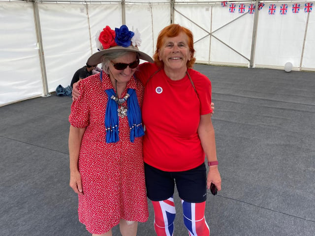West Hunsbury Parish Council held a free funday in Ladybridge Park. There were stalls, bands, children's entertainment and more. Residents flocked to the park to enjoy the fun.