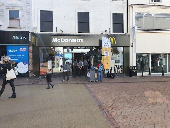 McDonald's - Mansfield town centre - has a 3.9 rating from 1,474 Google reviews