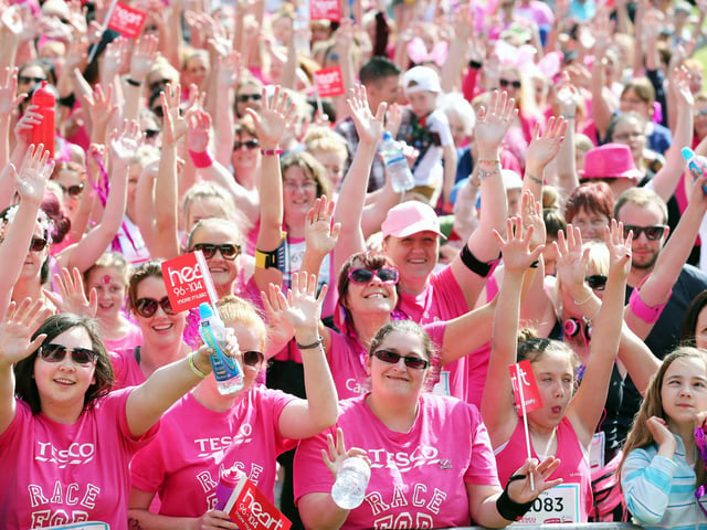 2015 - Start of the 10k Race for Life at Abington Park, Northampton.