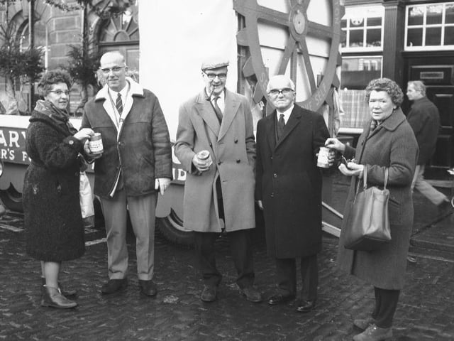 Rotary Club Christmas float, Market Square, December 23, 1967