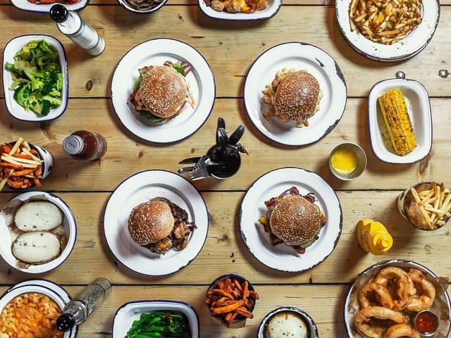 The Smoke Pit, the first of two restaurants launched by brothers Matt and James Ingram, is a barbecue meat restaurant in The Ridings. The venue is well-established after having been open in the town centre since January 2015 – an impressive feat given the difficult times the hospitality industry has faced over the past eight years. Supporting family-run businesses has never been more important.