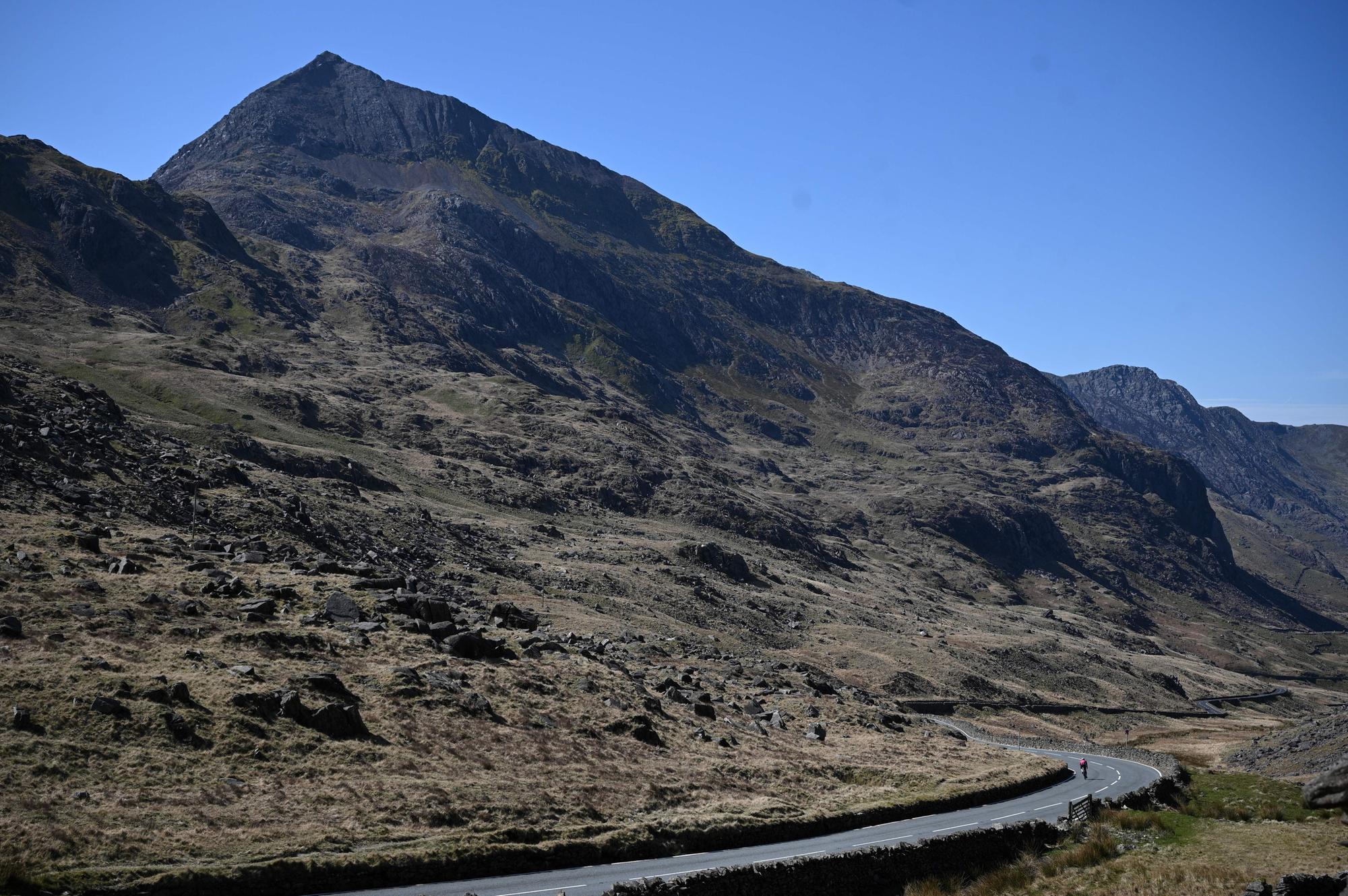 Northampton business owner to climb two Welsh mountains in one day for ...