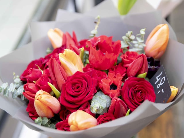 The business owner wanted to switch things up from simply gifting roses for Valentine’s, and hopes incorporating the popular choice into a larger bouquet with other flowers will provide something different.