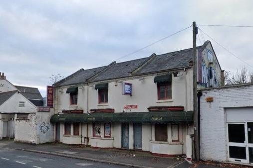 The former restaurant sits on both Cattle Market Road and Bridge Street, a prominent location in town. However, the building has been left boarded up and abandoned for years. Plans have been submitted to convert the spot into flats but a decision is yet to be made by the council.