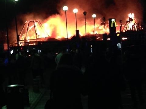 Fire at Red Hot World Buffet in Northampton. 18.12.13. Picture: Karen Fenlon