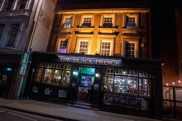 Located in central Northampton, The Black Prince is the eighth of our top 10. The pub is also proud to be a music venue and boasts a ‘huge’ beer garden to enjoy in the warm weather. Rating: 4.5 stars based on 739 Google Reviews. Location: 15 Abington Square, Northampton Town Centre, NN1 4AE. No phone number available online.