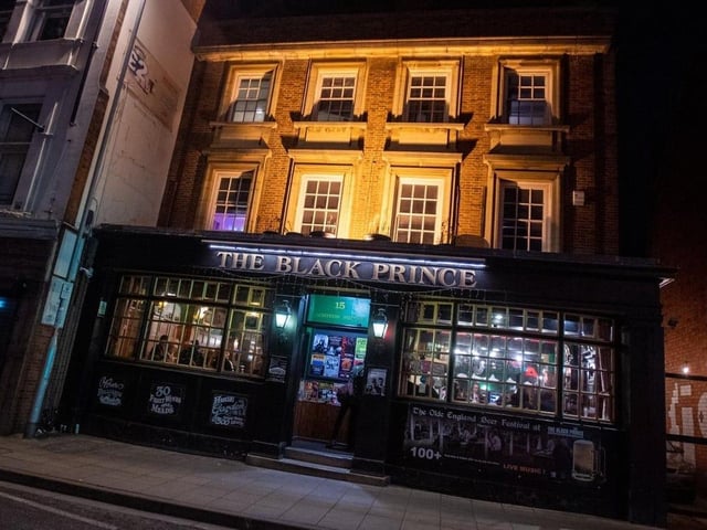 Located in central Northampton, The Black Prince is the eighth of our top 10. The pub is also proud to be a music venue and boasts a ‘huge’ beer garden to enjoy in the warm weather. Rating: 4.5 stars based on 739 Google Reviews. Location: 15 Abington Square, Northampton Town Centre, NN1 4AE. No phone number available online.