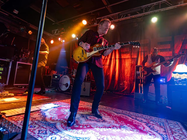 Kiefer Sutherland on stage at the Roadmender in Northampton on Tuesday, August 13, 2024. Photo by David Jackson.