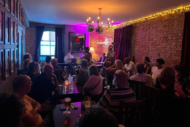 The evenings typically run from 7pm until 9.30pm, with two sets of 45 minutes, and there are four venues to choose from – The Sun Inn and Shipmans, and the new additions of The Lamplighter and Pizza Express.