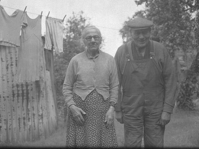 Date unknown - Elderly couple at Spratton