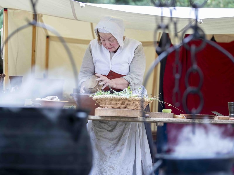 Led by renowned reenactment group, The Devereux’s Regiment, the event at Delapre Abbey saw a weekend of exciting displays, demonstrations, and hands-on history.