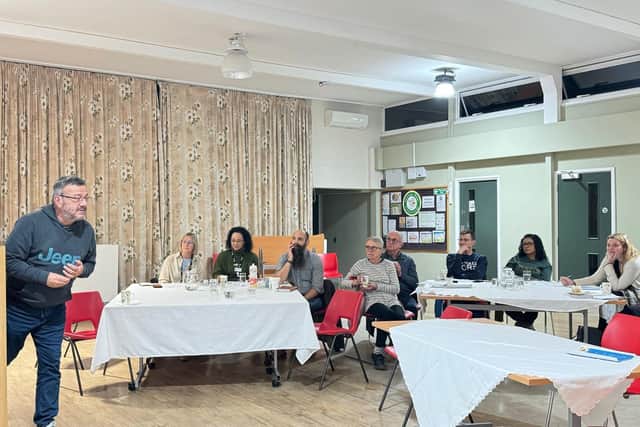 Dr Peter Goy leads a previous Café Scientifique talk at The Bee Hive on the Harboroigh Road.
