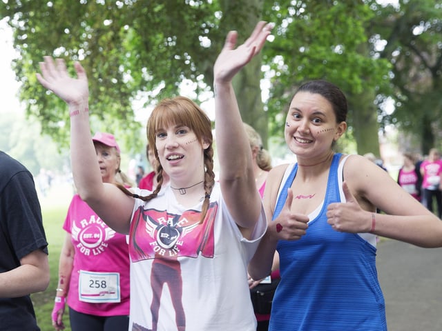2016 - 10k Race For Life, Abington Park, Abington Park Crescent, Northampton.