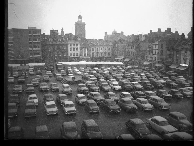 Snow falls on Northampton Market Square, May 1, 1967