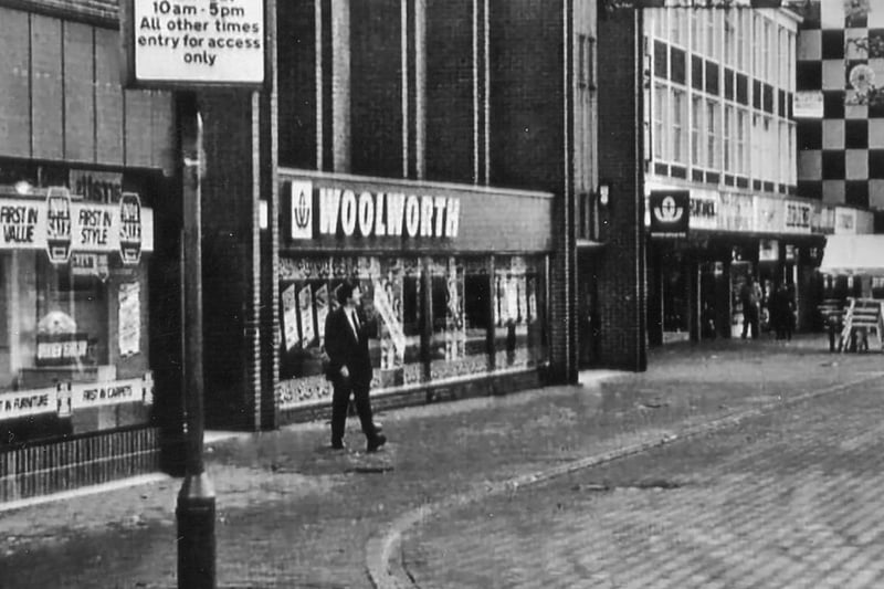 Woolworths opened in Chesterfield in September 1929. In 1976 the original Woolworths was demolished, and a new larger store was built. It closed in 1999.