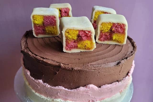 Zara specialises in gluten-free bakes, dabbles in vegan baking and is proud to supply to a handful of local cafes – as well as doing commissioned orders for customers who have various allergies or simply love her creations.