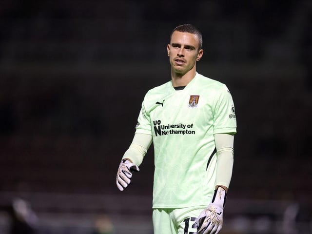 Conceded five but it would have been eight or nine without his saves. Pick of the bunch was from Donovan in the second half... 6
