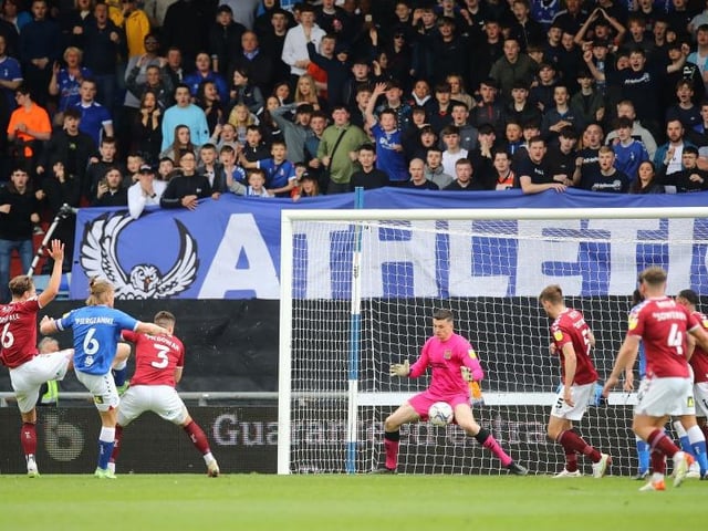 Only forced into action on two occasions and they came within seconds of one another, beating away Hunt's low drive before getting up quickly to keep out McGahey's follow-up in a smart double stop shortly before Guthrie's opener. That's now 20 clean sheets for the season... 7