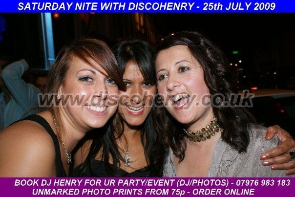 Nostalgic pictures from a night out down Bridge Street 15 years ago