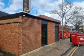 This is the unauthorised structure that was found to be being used as a shisha bar, which backs out on to St Edmund's Road