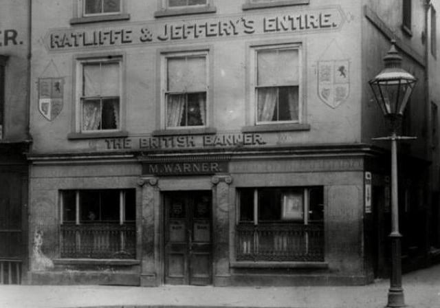 In the 1830’s, George Neill was a shopkeeper in the Market Square near Newland, as time went on, he became a brewer as well as being an agent for many other brewers and the Britannia Life Assurance Company. As business boomed, he moved his brewery to larger premises further up Newland and changed its name to the Newland Brewery. After a while though, he found that some of his out of town customers were too busy on market days to travel up to his new address so trade began to suffer. His solution was to open an outlet on the Square once again which he did in 1854, calling it the Britannia and acquired a beer licence. The pub was on the corner of Osborn’s Jitty and the site was more recently Barclay’s Bank.
