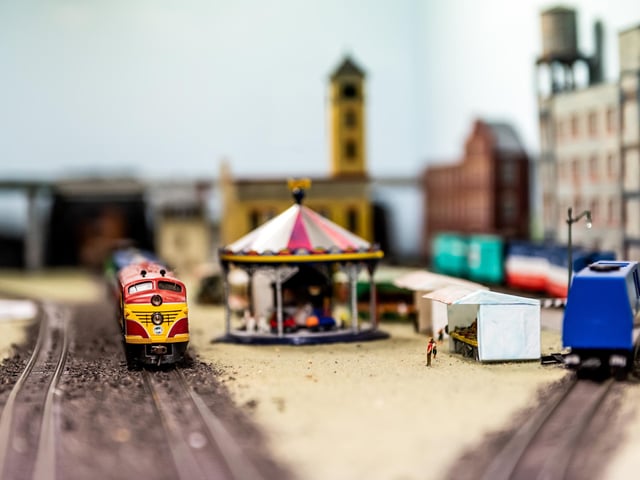 The entertainment venue and racetrack is located in Staverton.