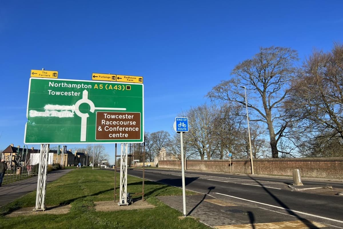 Towcester Sign More arrows could be added to Towcester roundabout due to lane ...