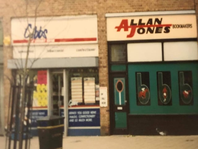 Nostalgic photos of Duston shops and streets from 30 years ago