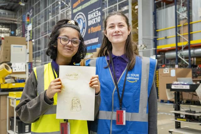 Chelveston Road School tours Amazon in Daventry