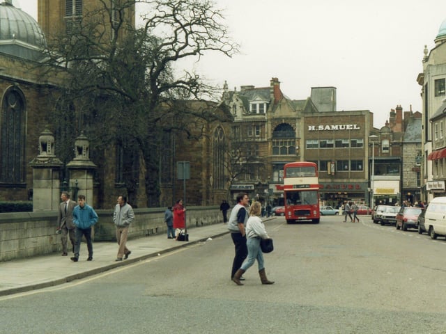The street scene in Mercers Row in 1989