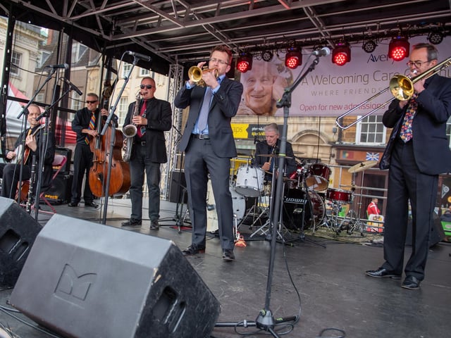 Richard Exall's Shooting Stars, Northampton Music Festival 2022. Photo by David Jackson.