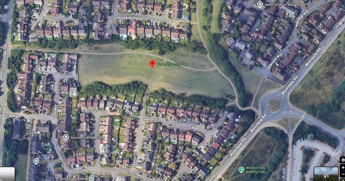 Male approached teenage boy in Northampton park with large knife in ...