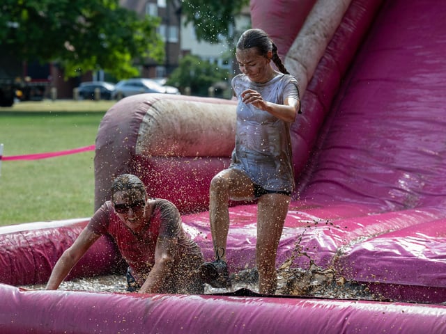 Runners taking part in the Pretty Muddy Race For Life at Abington Park in Northampton on Saturday, July, 11, 20026. Photo by David Jackson.