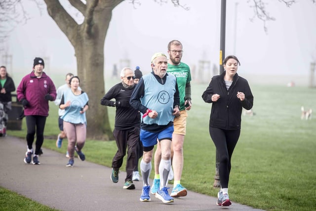 More than 400 runners took to The Racecourse on Saturday (February 24) in memory of mother-of-five Lyndsey Kirchin