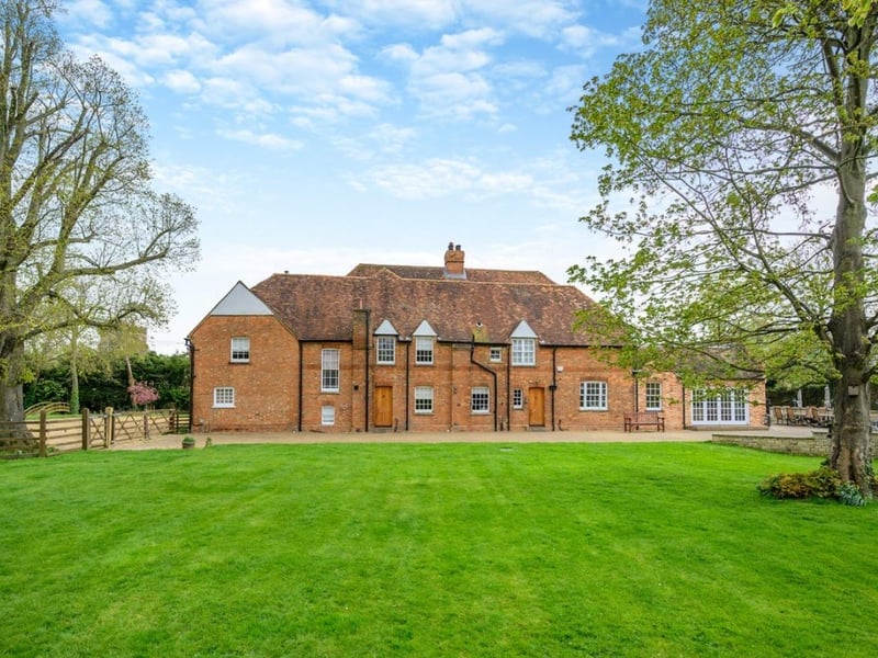 Sir Captain Tom did 100 laps of this garden before his 100th birthday at the height of the UK's national lockdown in April 2020. Now you could do laps around it yourself...!