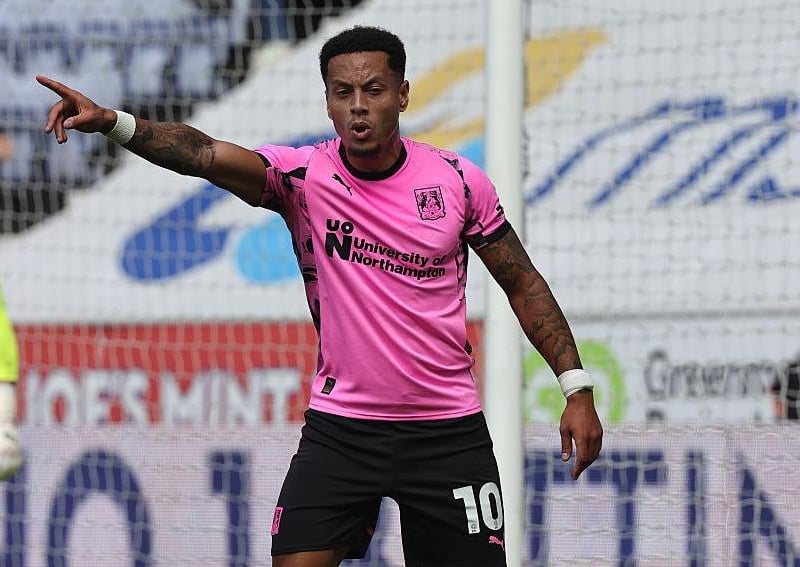 A real bright spark in the second half. He was sharp and lively and his pace had Wigan backtracking on a few occasions. Very unlucky not to make it 3-2 after a darting run into the box... 6.5