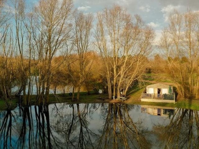 Located in Wellingborough, Grendon Lakes’ campsite covers in excess of 20 acres of land with beautiful lakeside views, electric hook up facilities, and large recreational spaces. They welcome groups of all sizes, who may also enjoy the surrounding attractions, including Castle Ashby and Irchester Country Park.