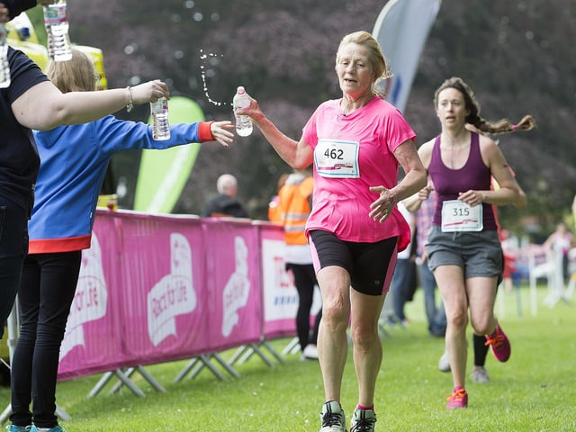 2016 - 10k Race For Life, Abington Park, Abington Park Crescent, Northampton.