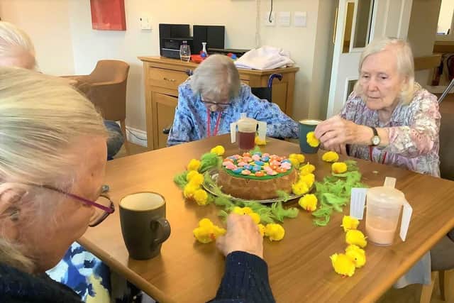 Group efforts to make it delicious
