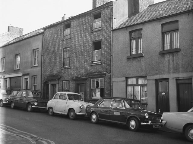 Wellington Street houses, April 25, 1070