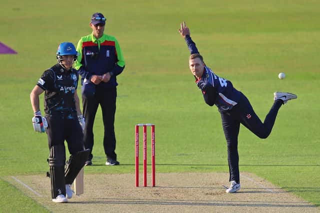 Graeme White in action against Worcestershire Rapids (Picture: Peter Short)