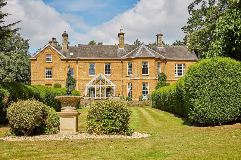 Sedgebrook Hall, situated in Chapel Brampton, is a luxury four-star 19th Century manor house with authentic British charm.