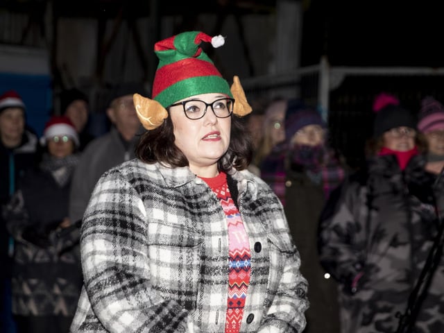 Elliott’s Rectory Farm in Moulton hosted a torchlit carol service on Saturday, December 17, 2022.
