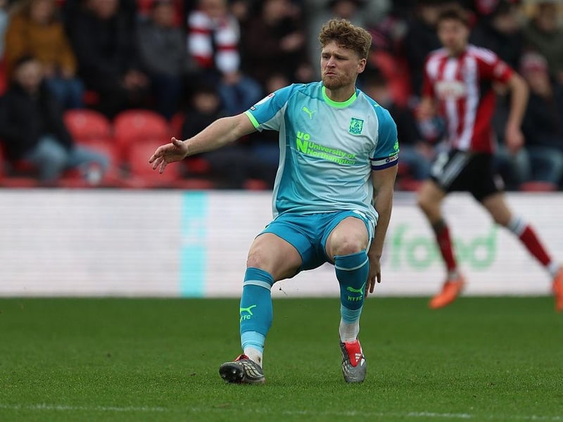 Far more involved after the break and a better first touch from Campbell's cross and he might have scored. Taken out by a defender with the goalkeeper out of his goal and then had the ball in the net late on but the flag immediately went up. It looked tight on the replays... 6.5