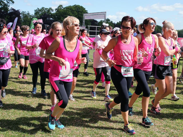 2015 - Start of the 10k Race for Life at Abington Park, Northampton.