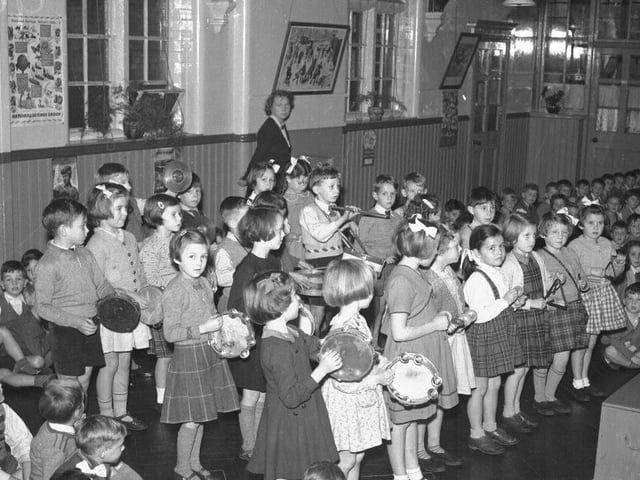 If you know any more information about this photograph, please email editor@northantsnews.co.uk