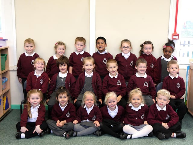 Queen Eleanor Primary school First Class. Pic 2 of 2. Miss Cheang's Class.