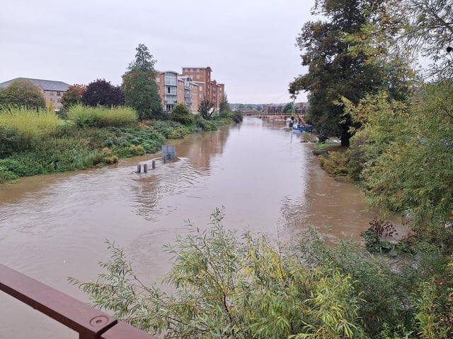Very high water levels at the River Nene.