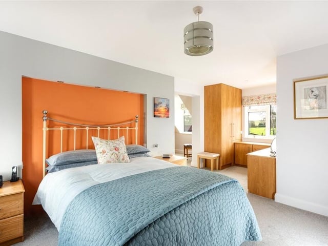 Vicarage Close, Hackleton, Northampton, Northamptonshire, NN7