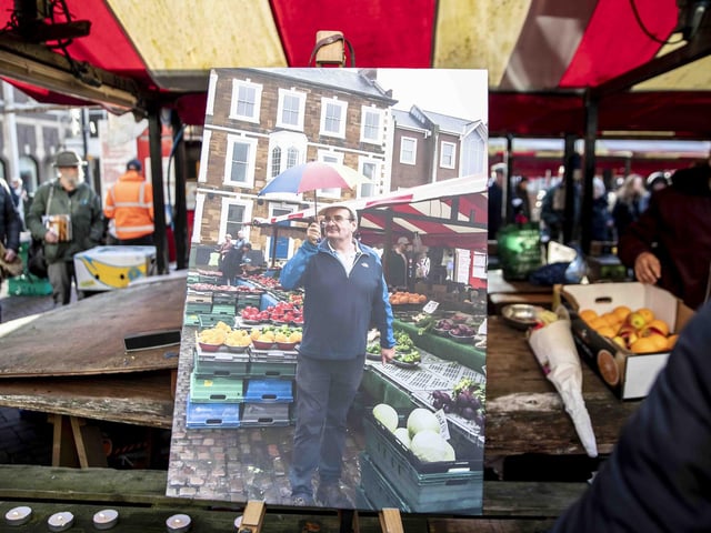 Hundreds gathered in the Market Square on Wednesday morning (December 7) to pay their respects to town legend Eamonn 'Fitzy' Fitzpatrick